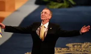 首战告捷打一数字